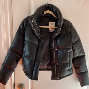 Only worn once! Abercrombie black faux leather puffer: XXS